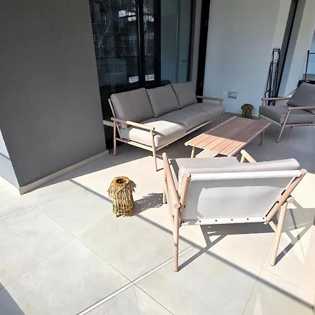 Apartamento Spacious & Modern - Location Larnaca