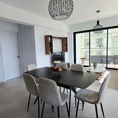 Apartamento Spacious & Modern - Location Larnaca